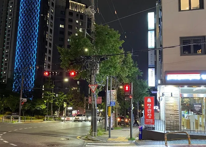 Hongdae Ewha House * Seoul